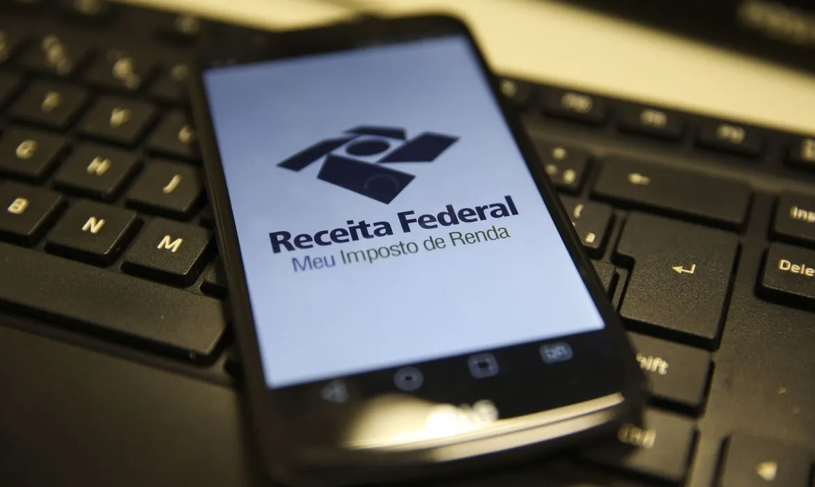 Imposto de Renda 2026 começa com mais de 1 milhão de declarações no 1º dia; veja prazos e restituição