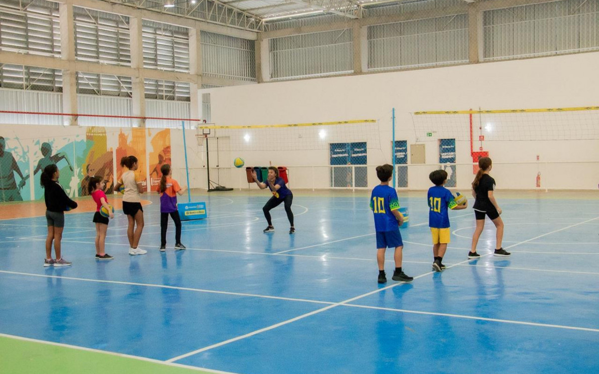 1 novas turmas do projeto viva volei iniciam aulas no ginasio esportivo de itaborai 2 38625847