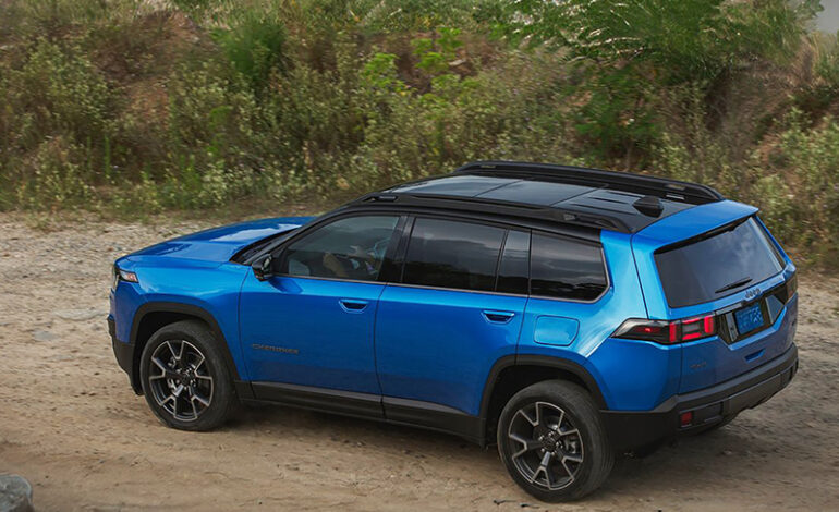 Eletrificação de veículos ganha força com nova linha Cherokee turbo