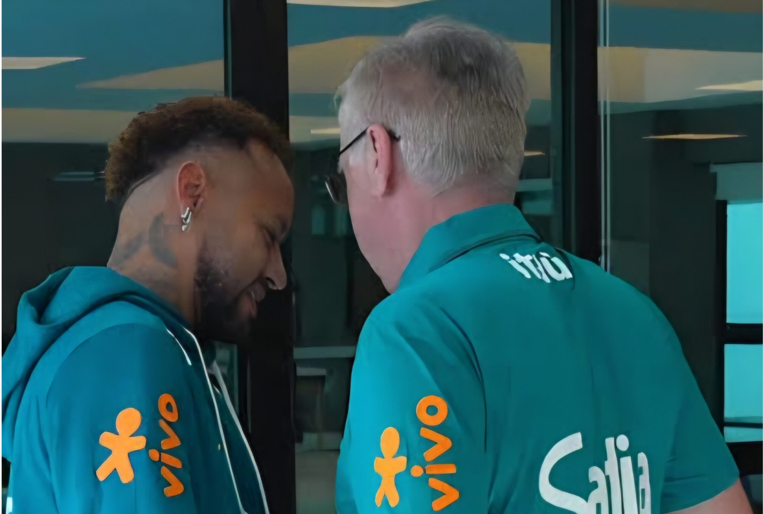 Neymar tem lesão confirmada, desfalca amistosos e pode perder estreia do Brasil na Copa do Mundo