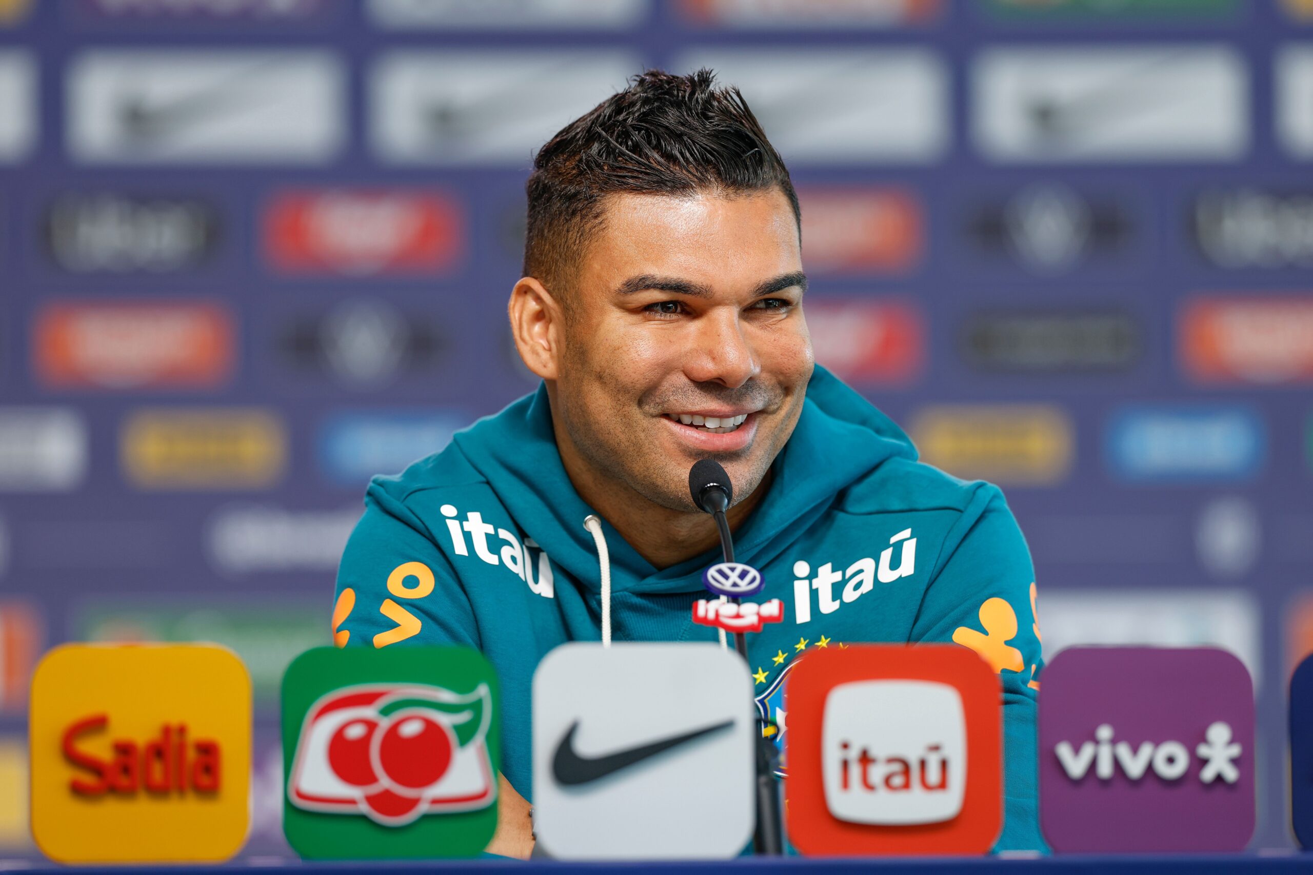 Casemiro fala sobre Neymar, pressão em Endrick e liderança na Seleção Brasileira