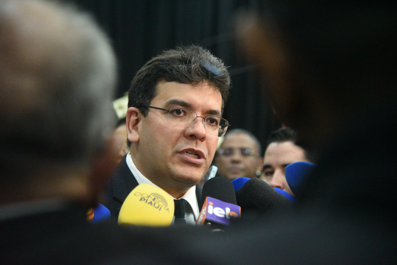 Concursos públicos no Piauí: Governo deve nomear aprovados de cinco órgãos ainda este ano