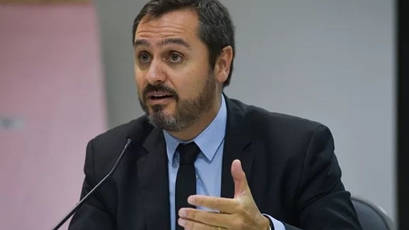 Diretor da Polícia Federal falta a sessão para esclarecimentos em comissão da Câmara e oposição protesta