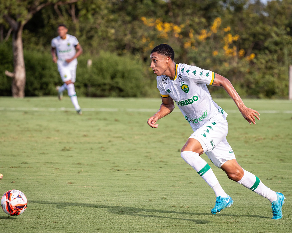 Cuiabá recebe Juventude em duelo de 6 pontos no CT Manoel Dresch