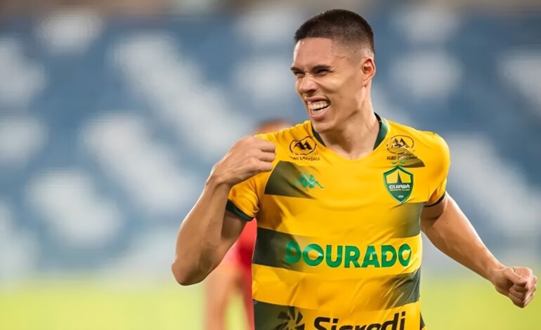 “Quem decidiu foi o volante” Eduardo Barros exalta Calebe após primeiro gol e vitória do Cuiabá