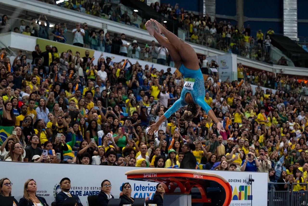 Rebeca Andrade conquista ouro no Pan-Americano em retorno às competições; veja vídeo