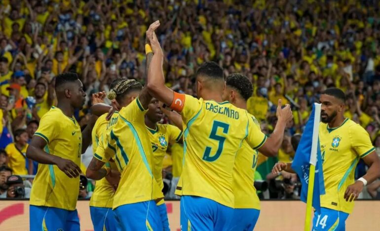 Seleção usará 3 combinações diferentes de uniforme na fase de grupos da Copa; confira