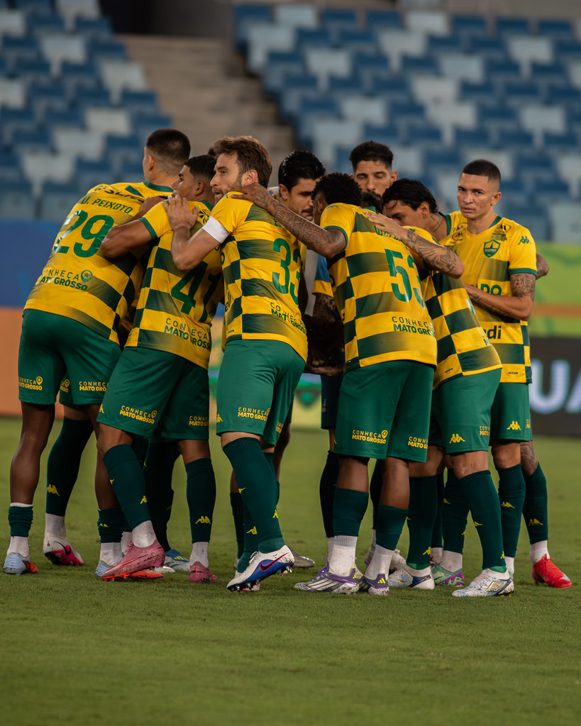 Aiyran marca nos acréscimos e Cuiabá bate o América-MG na Arena