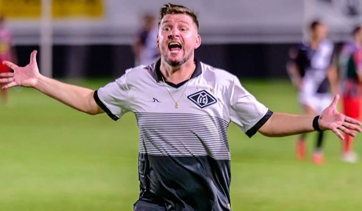 Lucas Isotton deixa o comando do Mixto após eliminação na Série D