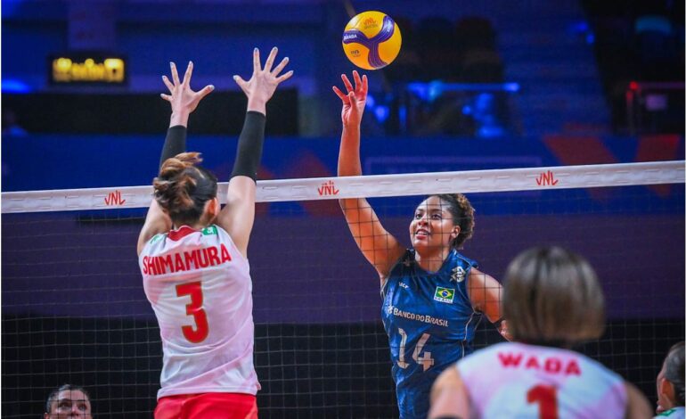 Brasil vence de virada o Japão e avança às semis da VNL